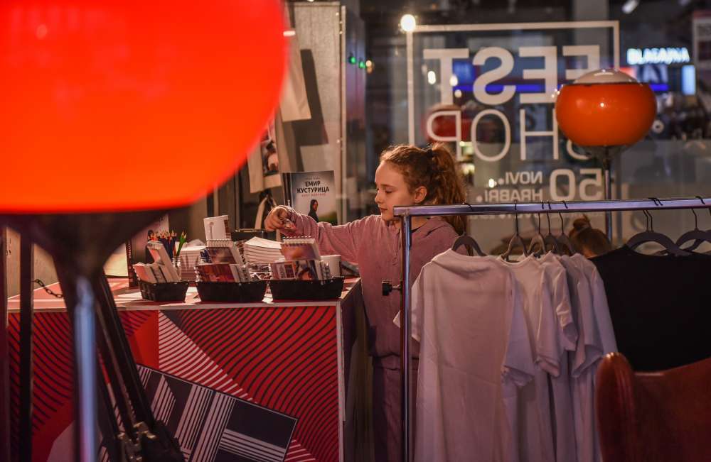 FEST SHOP u Kombank dvorani
