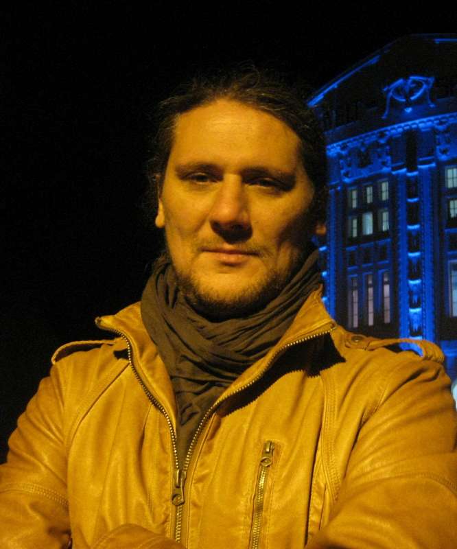 CĂUTĂTORUL DE VÂNT / THE WINDSEEKER